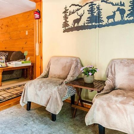Pocono Cabin With Private Pool At Shawnee Mtn East Stroudsburg Dış mekan fotoğraf