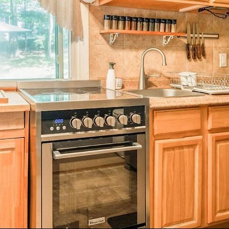 Pocono Cabin With Private Pool At Shawnee Mtn East Stroudsburg Dış mekan fotoğraf